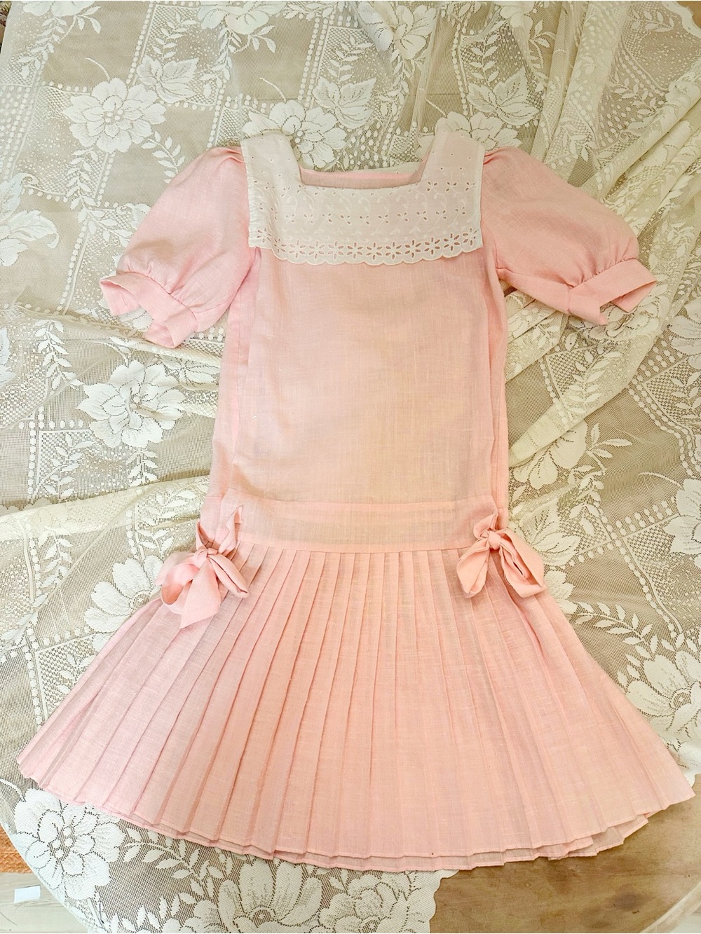 Classic Pink Pleated Dress with Eyelet Collar